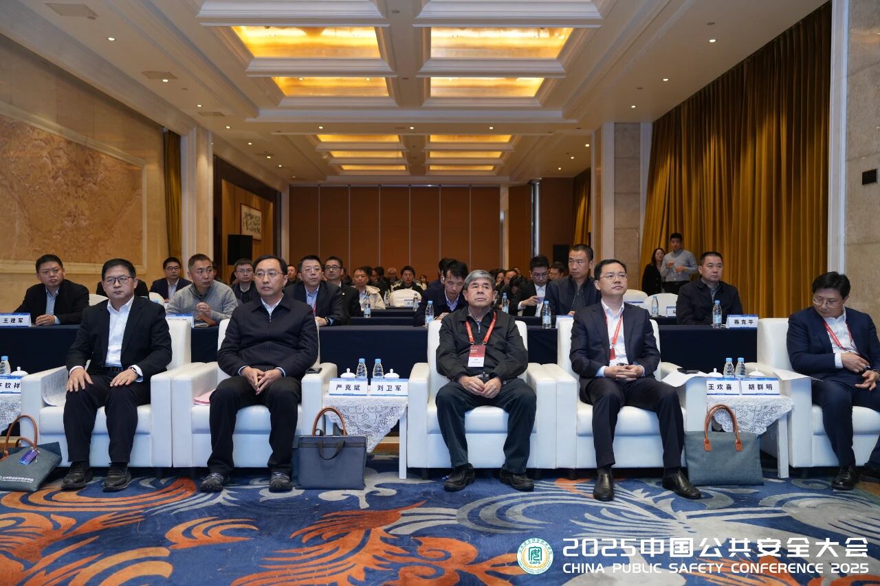 b4387d6568754c025bc621695463066b.jpg b4387d6568754c025bc621695463066b.jpg